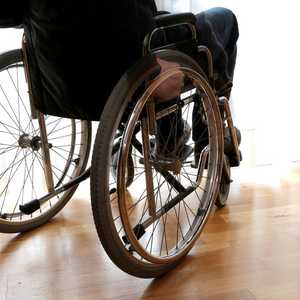 أرشيفية.. يتسبب المرض بشلل للعضلات