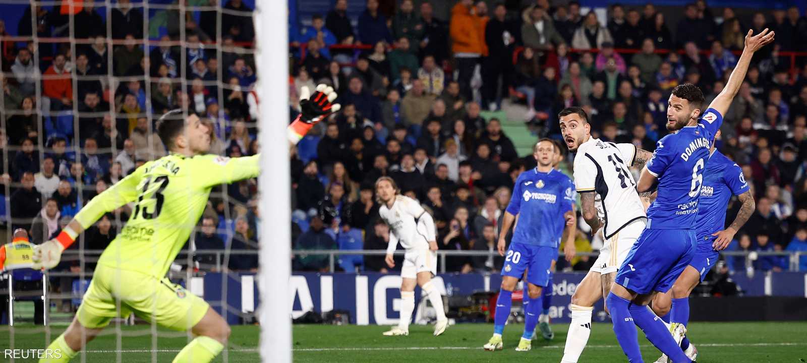 من المباراة بين الفريقين