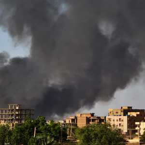 دخان يتصاعد فوق المباني في الخرطوم