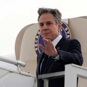 أنتوني بلينكن يصل إسرائيل