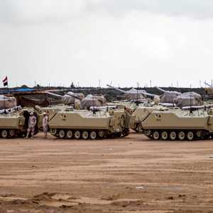 آليات عسكرية مصرية قرب معبر رفح في نوفمبر الماضي