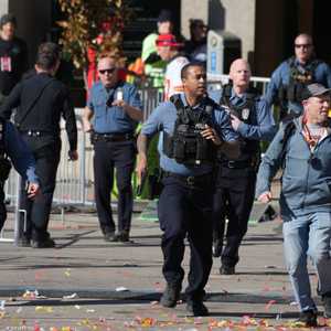 العديد من الأشخاص أُصيبوا بأعيرة نارية