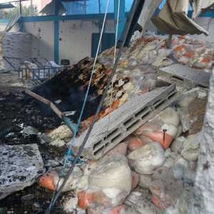 مخزن مواد غذائية في غزة دمرته غارة إسرائيلية في أكتوبر