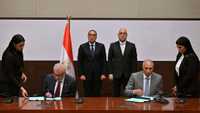 جانب من توقيع العقد بمجلس الوزراء المصري