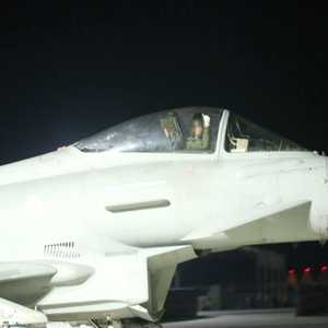 ضربات أميركية وبريطانية تستهدف 18 موقعا للحوثيين