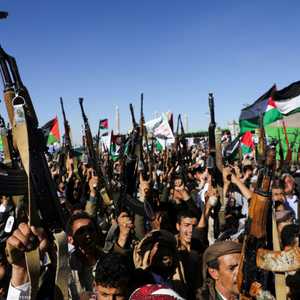 الحوثيون يقولون إنهم يشنون هجمات ردا على حرب غزة