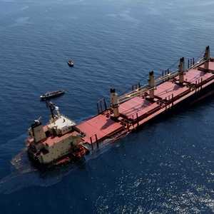 السفينة روبيمار تعرضت لهجوم حوثي قبل أيام