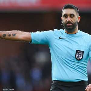 سينغ جيل أول حكم من أصل هندي يدير مباراة بالدوري الإنجليزي