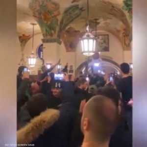 لحظة إلقاء تحية هتلر لجماهير لاتسيو