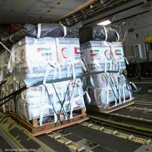 أرشيفية لعملية إسقاط مساعدات إماراتية على شمال غزة