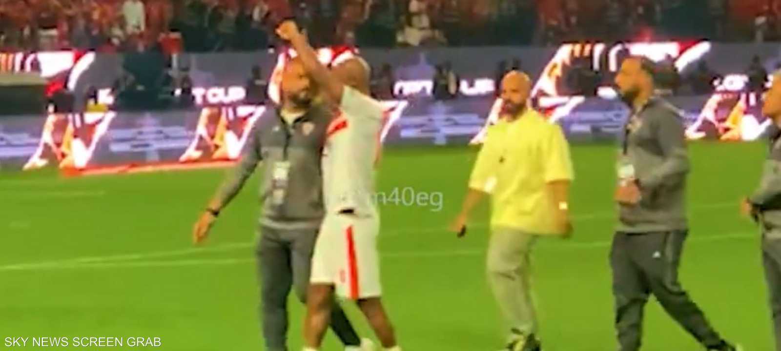 شيكابالا وحركة موجهة لجماهير الأهلي