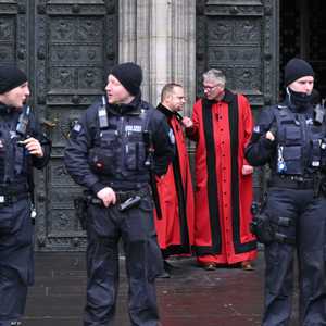 كاتدرائية كولونيا كانت هدفا لهجمات إرهابية