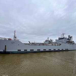 سفينة الدعم اللوجستي في طريقها إلى شرق المتوسط