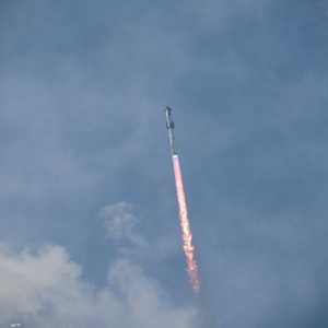 صاروخ ستارشيب بعد ساعات من انطلاقه