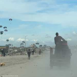 إنزال جوي للمساعدات على غزة