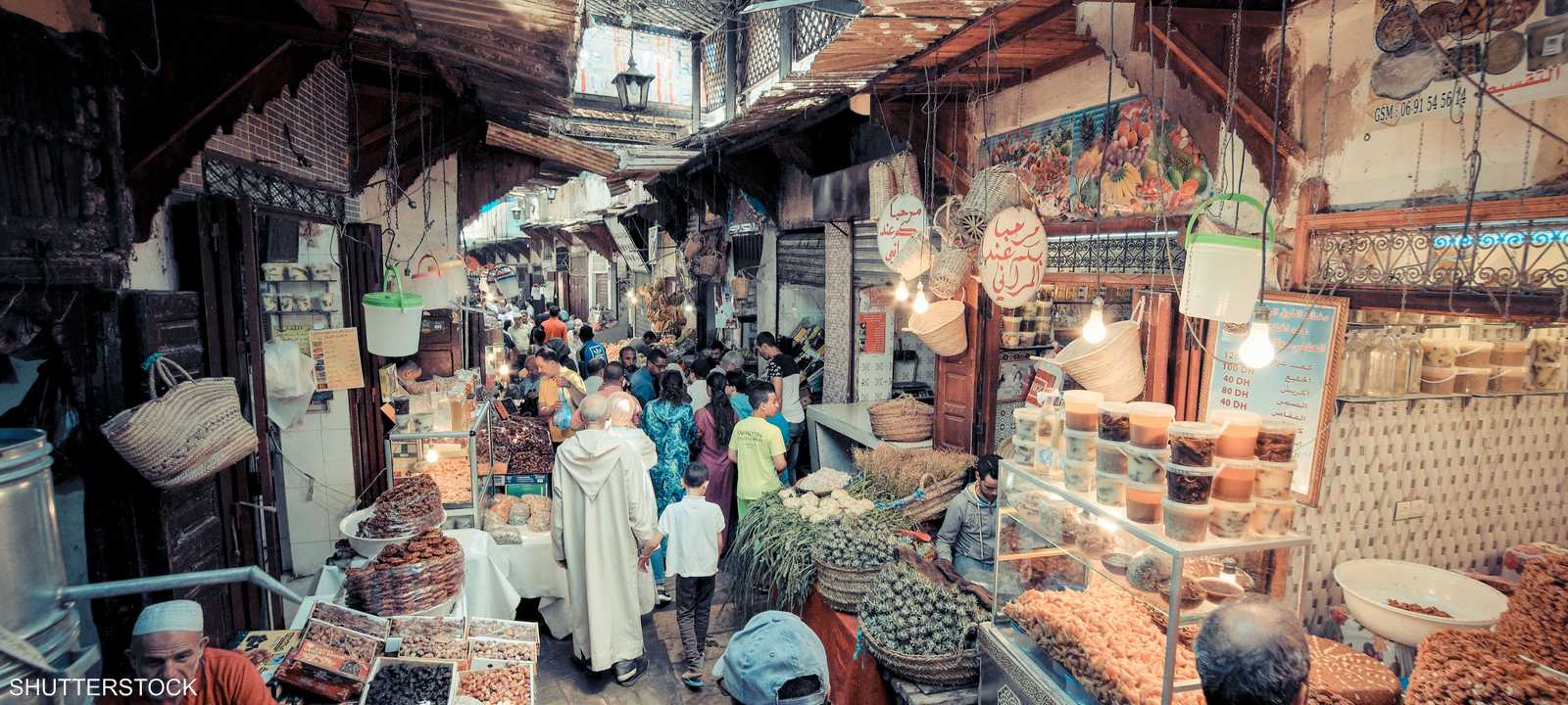 سوق تجاري في مدينة فاس - المغرب