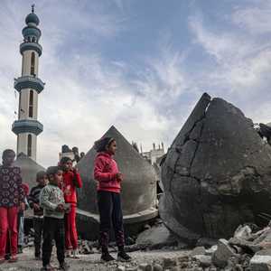 أطلال مسجد الفاروق في رفح بعد قصفه بالطيران الإسرائيلي