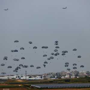 إنزال جوي لمساعدات على قطاع غزة