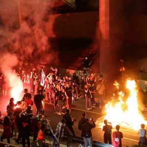 متظاهرون غاضبون يطالبون بتنحي حكومة نتنياهو