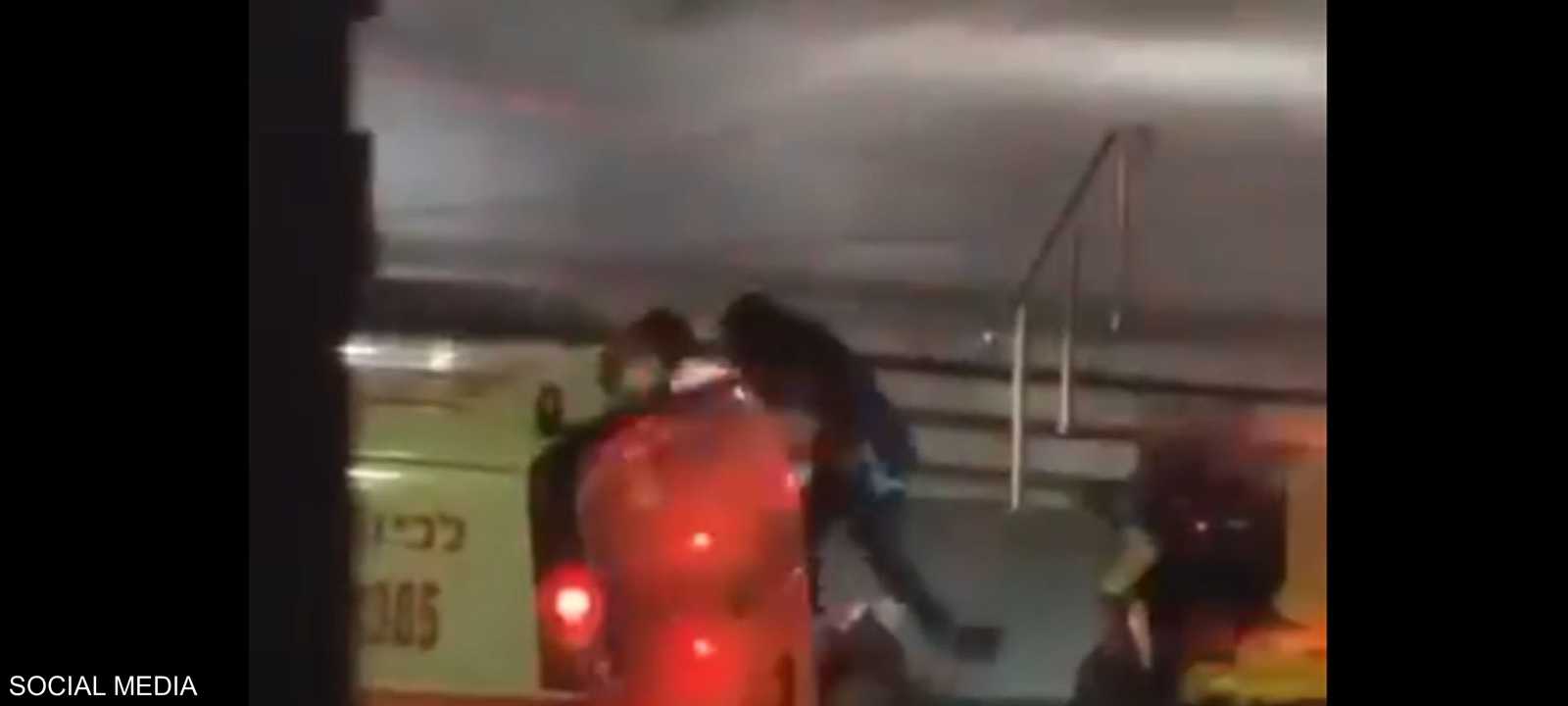 سيارات إسعاف إسرائيلية في موقع الحادث