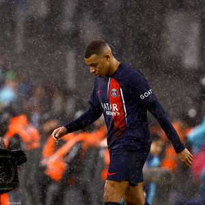 كيليان مبابي بعد استبداله أمام مارسيليا