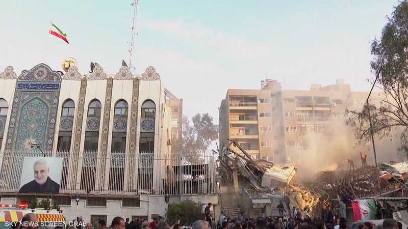 طهران تتوعد بالرد على هجوم القنصلية في دمشق