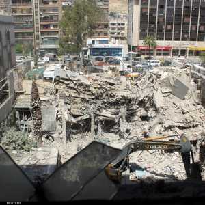 آثار الدمار بعد قصف القنصلية الإيرانية في دمشق