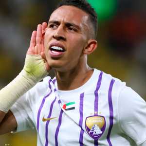 سفيان رحيمي لاعب فريق العين الإماراتي