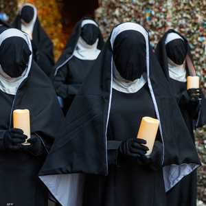 راهبات يروجن لفيلم "THE NUN 2"