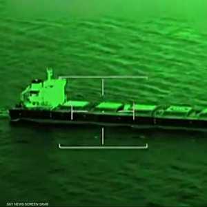 الحوثيون يواصلون مهاجمة السفن في البحر الأحمر