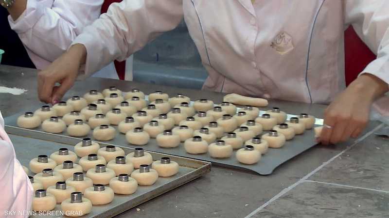 تونس.. صناعة الحلويات التقليدية تزدهر في عيد الفطر