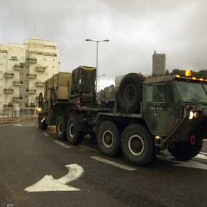 صورة أرشيفية لنقل منظومة باتريوت إلى موقع في حيفا