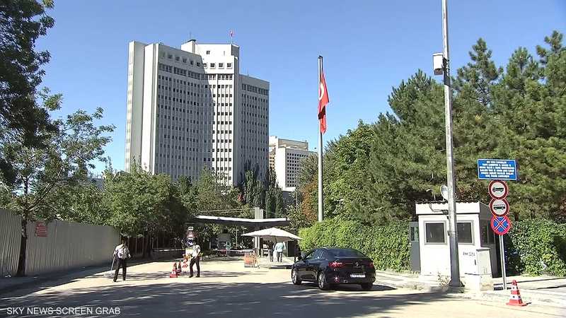 أنقرة تواصل اتصالها الدبلوماسي في مسعى لوقف التصعيد بالمنطقة