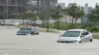 بالصور.. الإمارات تشهد أكبر كميات أمطار خلال 75 عاما