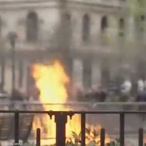 وقع الحادث في منطقة الاحتجاج المخصصة خارج المحكمة