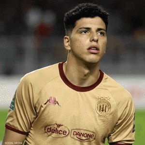 حارس المرمى الشاب أمان الله مميش