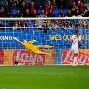 بونماتي تلعب في المنتخب الإسباني ولبرشلونة