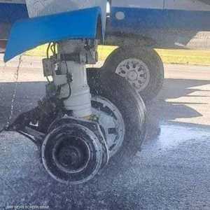 أكدت سلطات الطيران في جنوب إفريقيا أنها ستحقق في الحادث