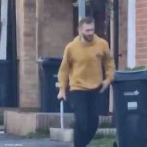 نفذ المهاجم العملية بواسطة سيف