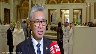 وزير الاستثمار والتجارة والصناعة في ماليزيا تنكو عبد العزيز