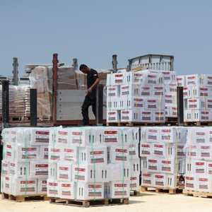 شاحنة مساعدات على معبر إيرز