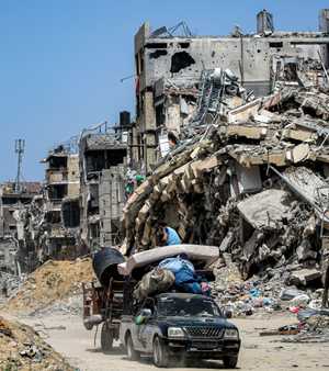 أهالي غزة تعرضوا للتشريد والنزوح والجوع جراء قصف إسرائيل