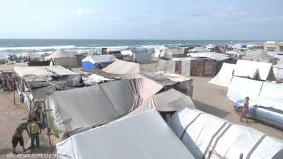ارتفاع درجات الحرارة يفاقم معاناة النازحين في غزة