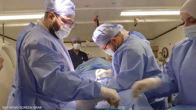 المستشفى العائم الإماراتي يواصل استقبال عشرات المرضى والجرحى