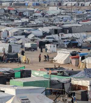 مخيم يأوي الفلسطينيين النازحين في رفح بجنوب قطاع غزة