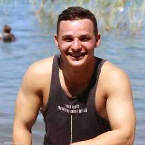 كان الشاب يعمل حارس أمن في مهرجان السوبرنوفا الموسيقي