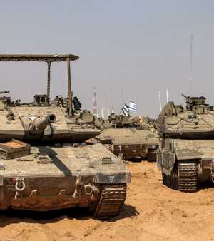 دبابات إسرائيلية على الحدود مع غزة.. أرشيفية