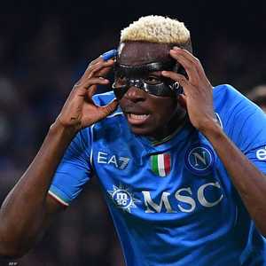 لاعب نابولي فيكتور أوسيمين