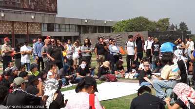 استمرار الاحتجاجات في جامعات أميركية عدة رغم اعتقال المئات