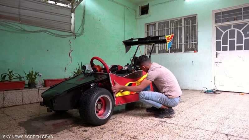 شاب من الموصل يصنع سيارته الخاصة ليتغلب على قلة فرص العمل